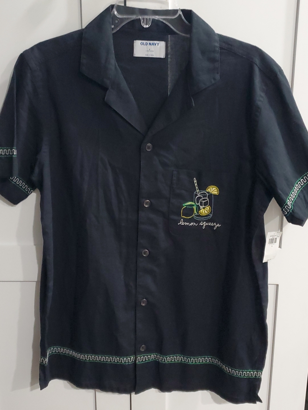 Old Navy Black Short-Sleeve Button Down Shirt with Lemon Embroidery